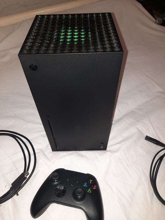 Xbox Series X в идеальном состоянии.