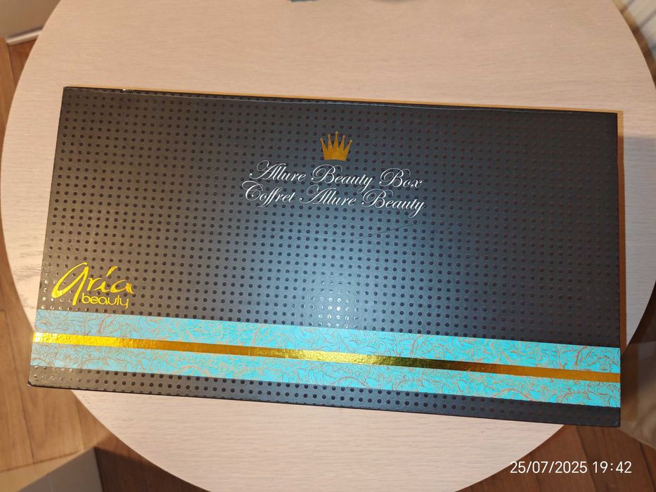 Aria Beauty set Placa de par ceramica și ondulator