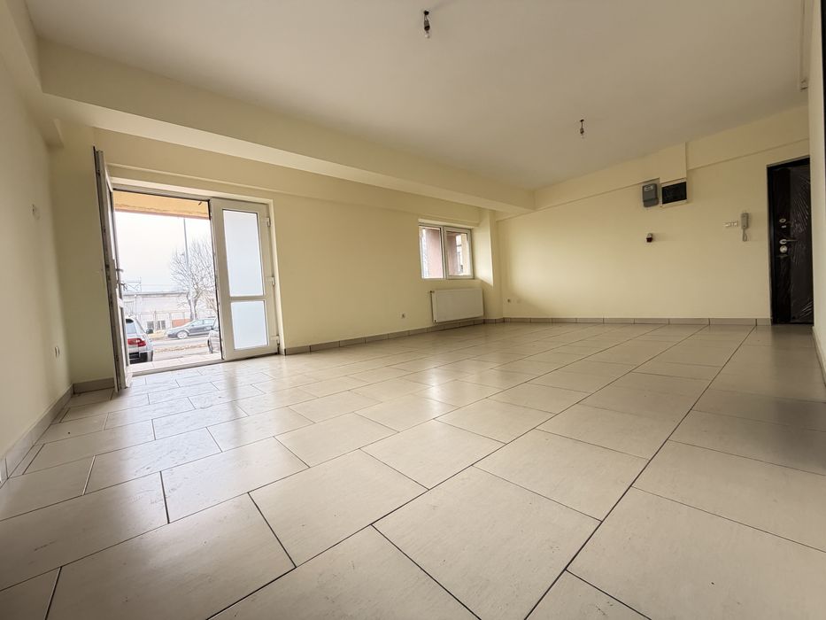 Inchiriez spatiu comercial langa Dedeman