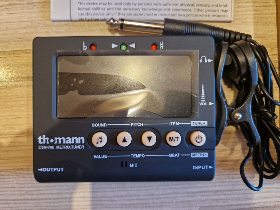Метроном и тунер за китара, бас китара, укулеле и цигулка Thomann CTM-700