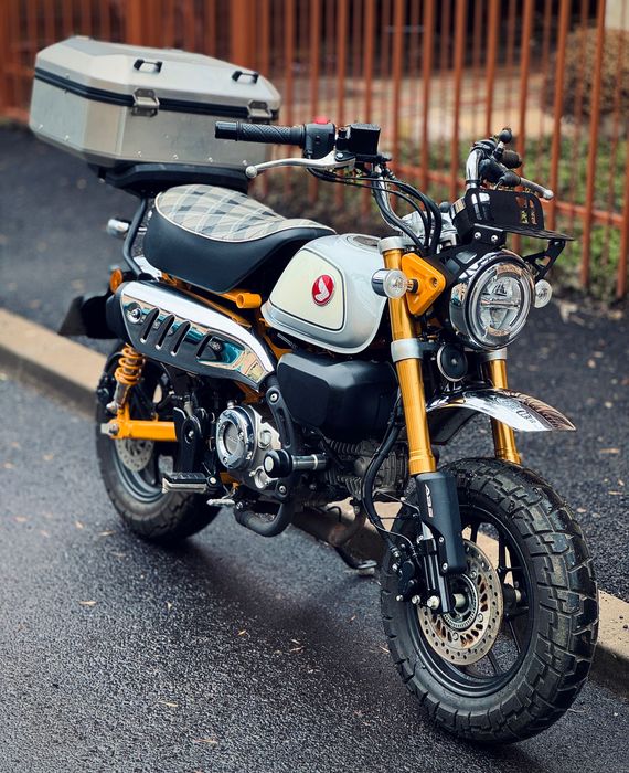 Honda Monkey 125 2025 (model JB03, 5speed) - 1300km, ca noua, garantie