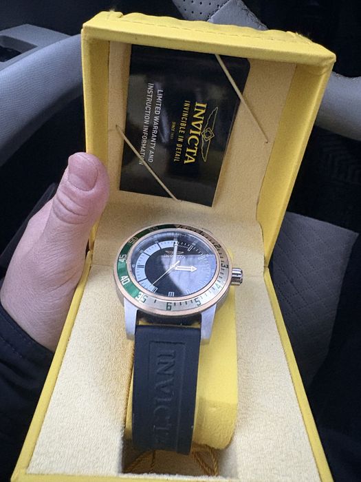 Invicta часовник