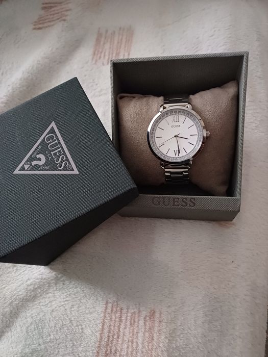 Ceas Guess impecabil