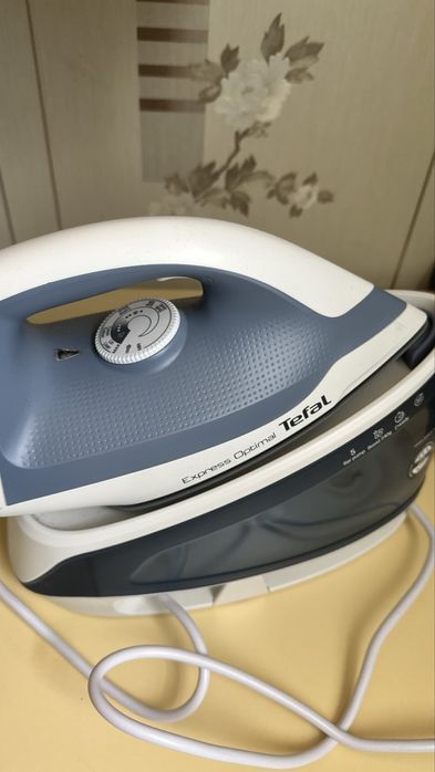 Утюг Tefal новый