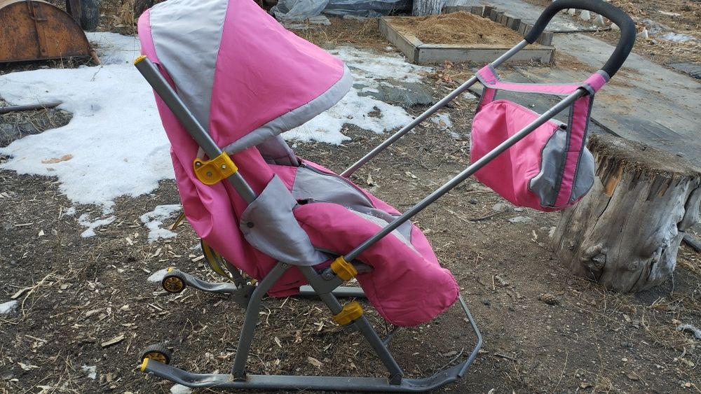 Продаю Санки - коляска. Б.у.