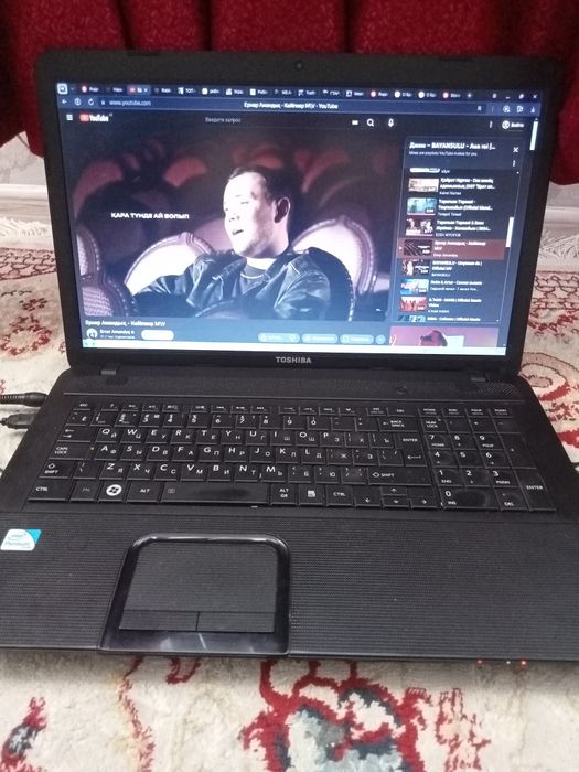 Продалм ноутбук Toshiba или обмен на телефон