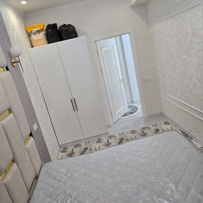 Ижарага люкс квартира бор ислохот кизил домда