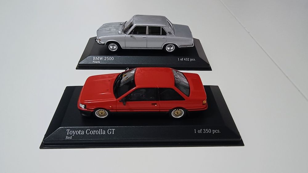 Machete Minichamps 1:43