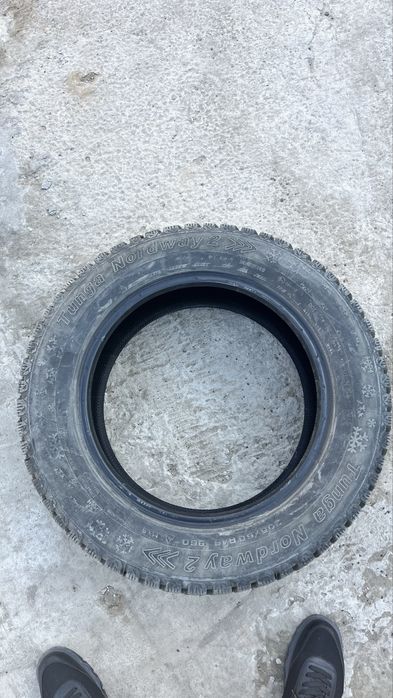 Продам шипы R 16