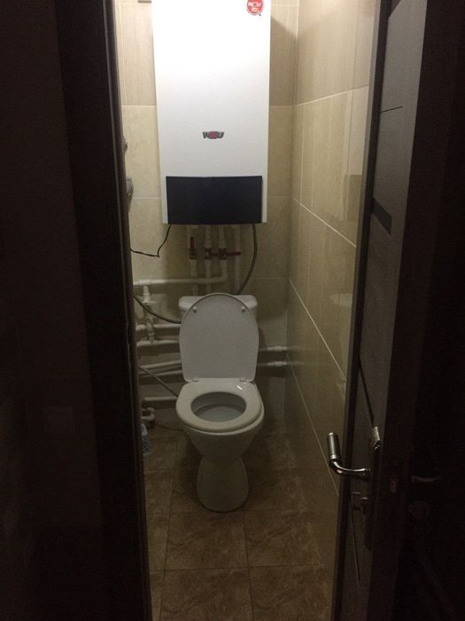 Квартира 5 комнат . Центр Янгиюля.