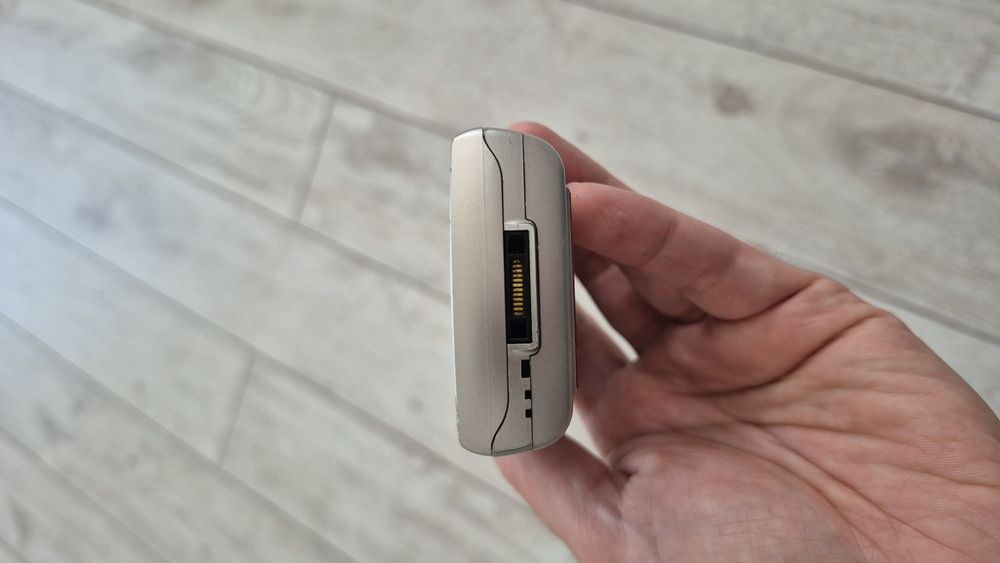 Sony Ericsson P990i