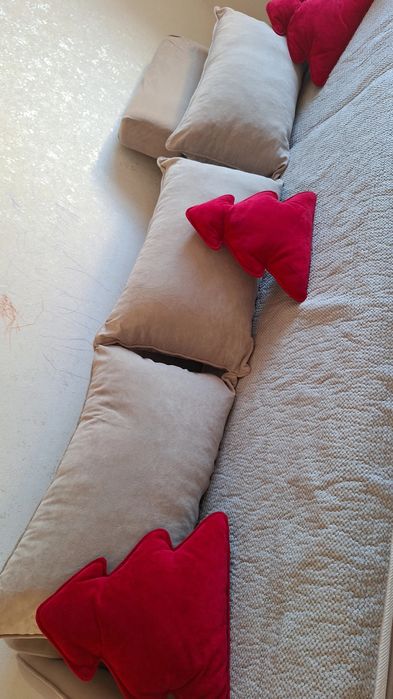 Диван продам,ковры б/у