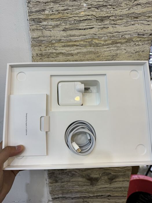 Macbook M1 256GB