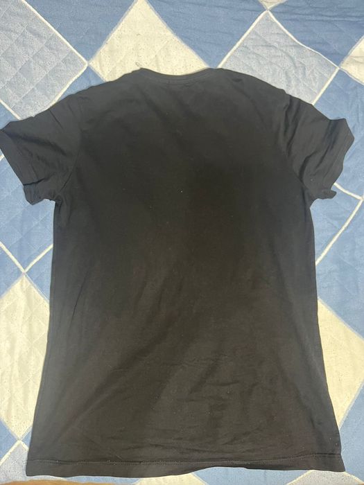 Продаю футболку гуччи