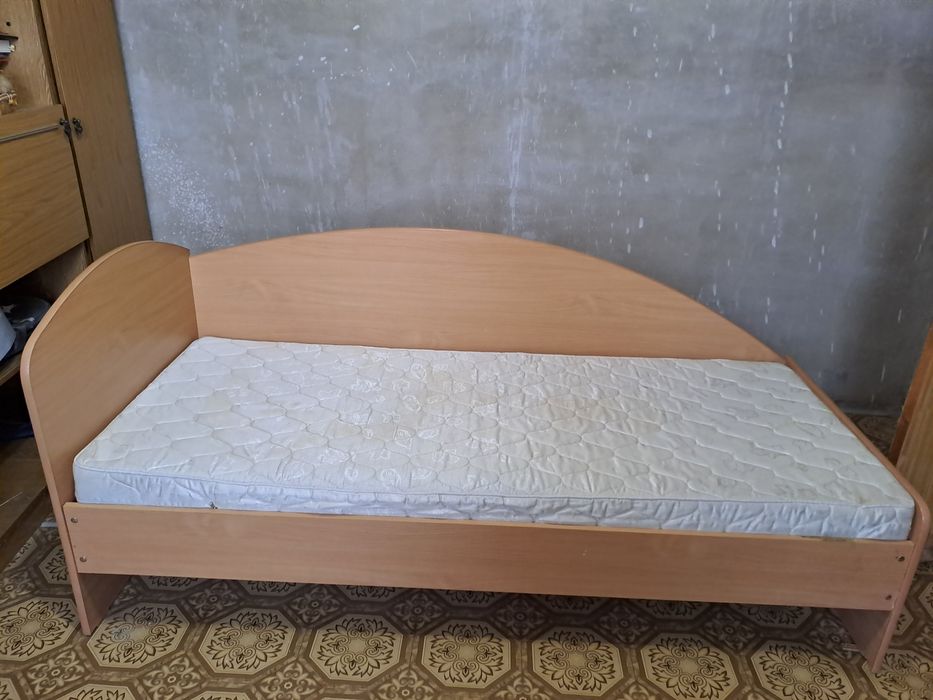 Продам кррвать полуторку