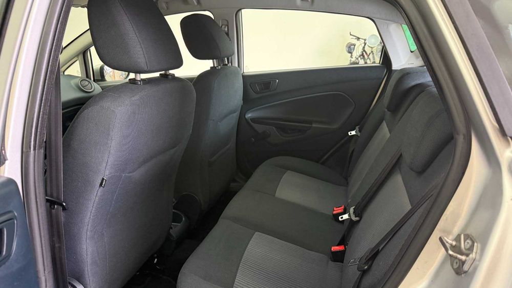 Ford Fiesta 1.25 Benzina 60CP 2010 Euro 5 RATE CU BULETINUL/BUY-BACK