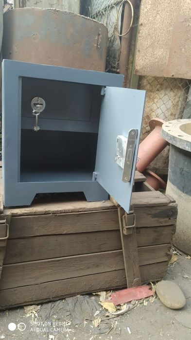 Sef sotiladi harhil turda