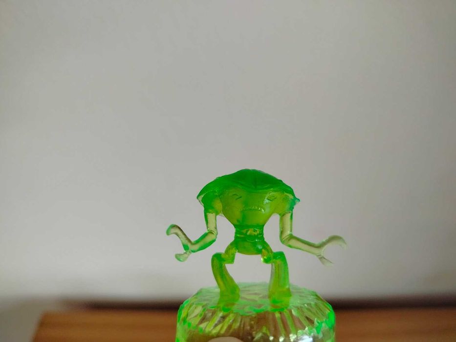 Детски робот с движение, звук и светлини, автобус, часовник на Бен Тен