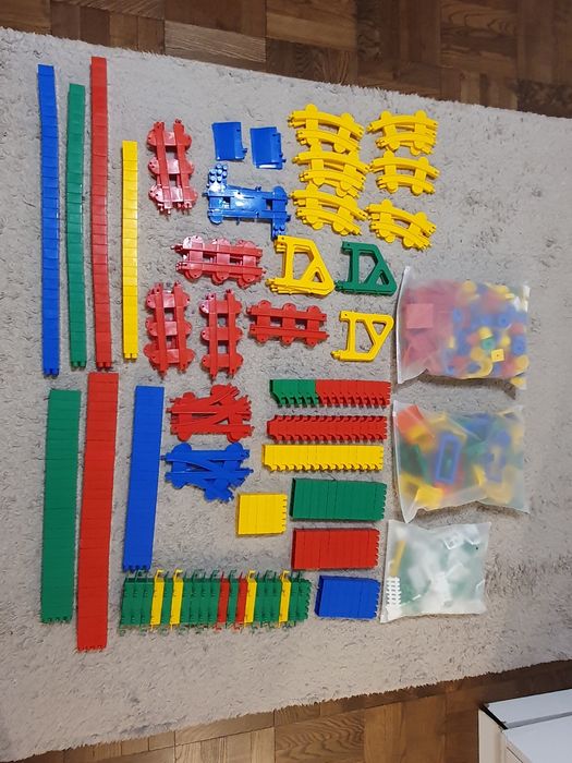 Продам конструктор Полесье 370 деталей