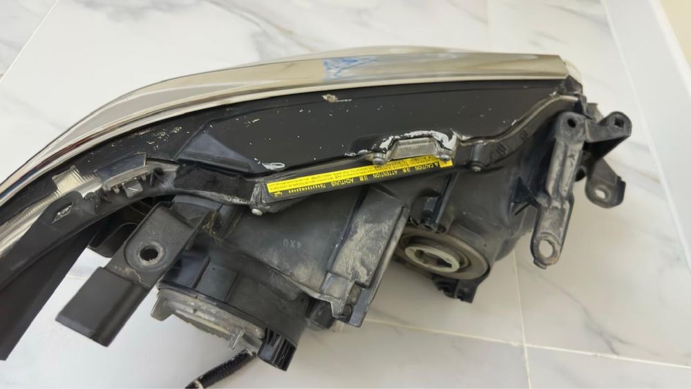 Фары на Toyota Camry 55