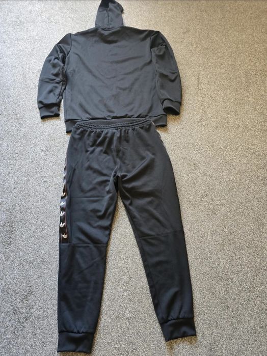 Adidas Original    L