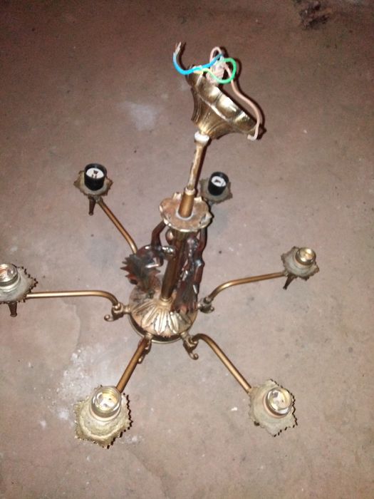 Lustra cu 5 brate , cu ornamente bronz, functionala