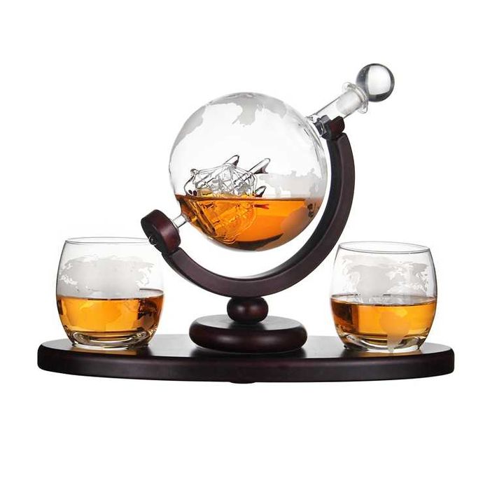 Комплект бутилка за алкохол 2 чаши Глобус диспенсър уиски подарък мъже