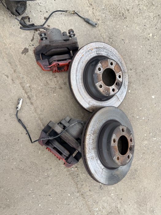 Etrieri placute discuri bmw e90 e91 e92 e93 325d 330d
