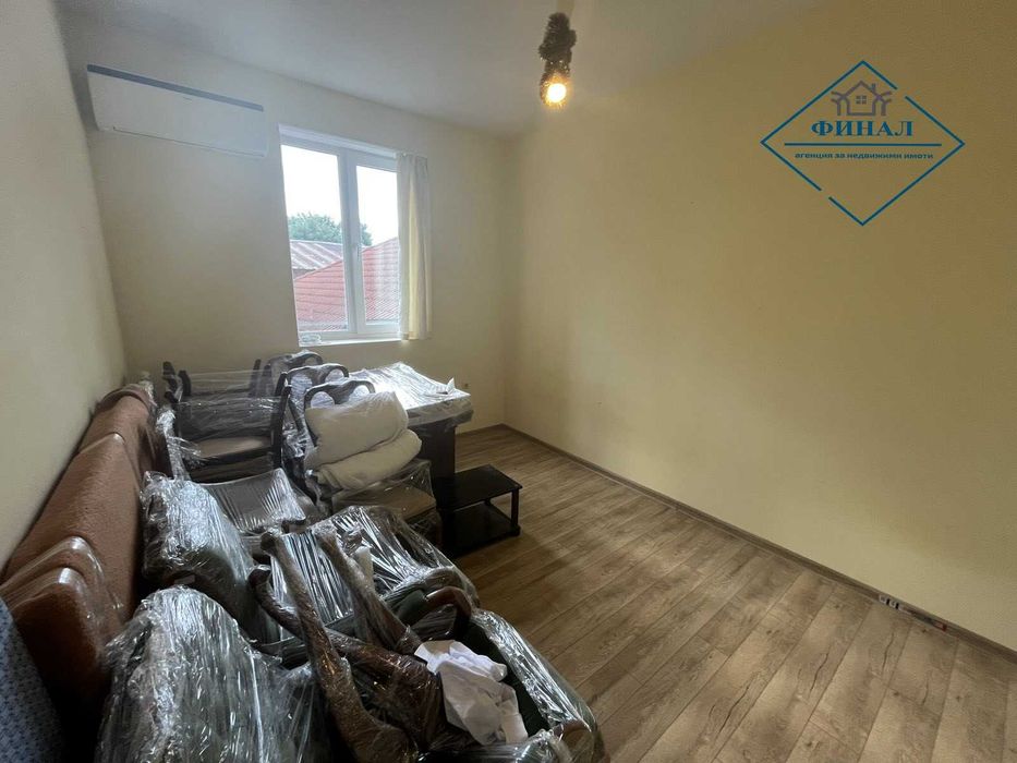 Продава се Тристаен апартамент в Шумен, Добруджански - 120 кв.м за 1492 €/кв.м - Снимка #2