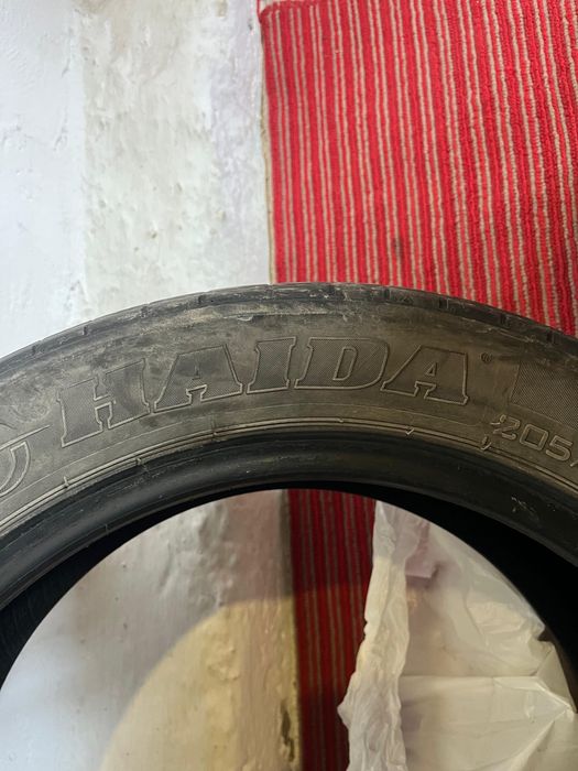 Продам комплект летних шин