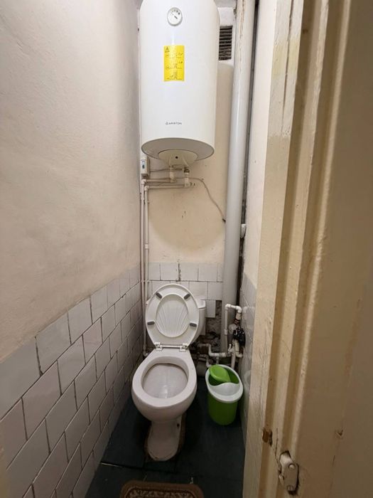 4х комнатная вдоль дороги с частичной обстановкой