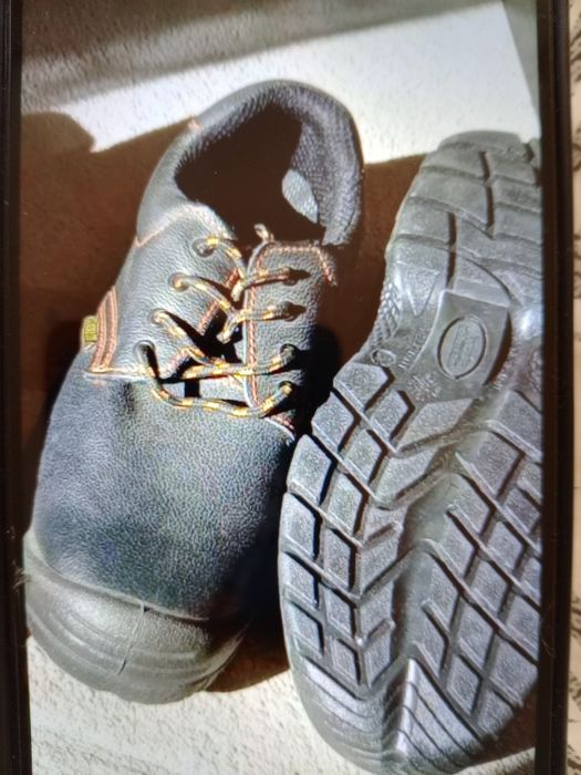 Мъжки работни обувки нови