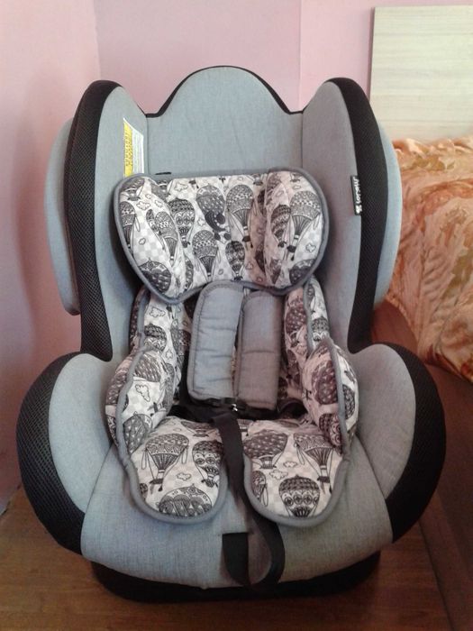 Детско столче за кола Lorelli като ново