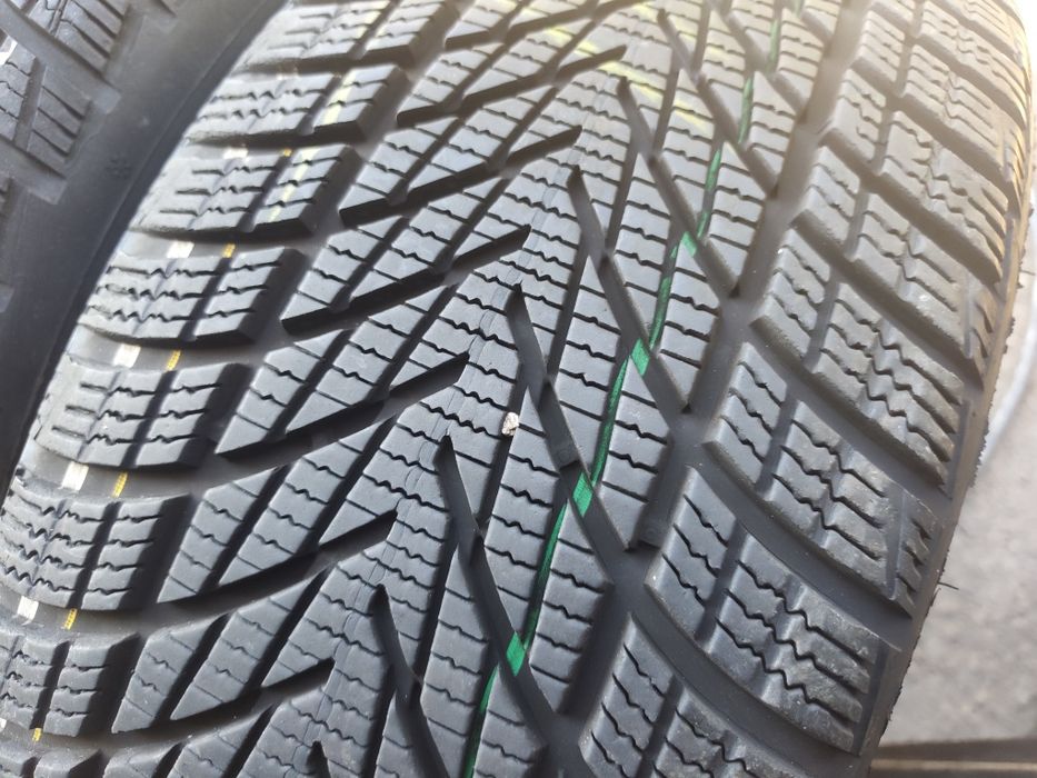 215/55/17" 4бр Good year ultra grip performance. Dot3624г,7-8мм