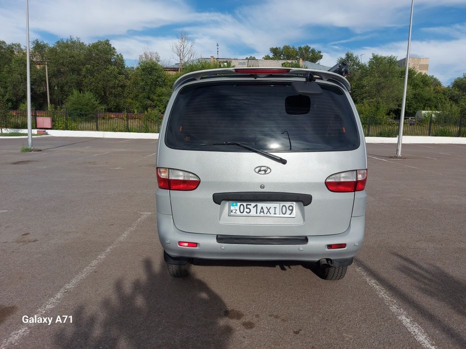 Продаю хендай старэкс