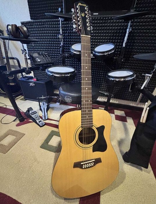 Продам Гитару IBANEZ 12 струнная