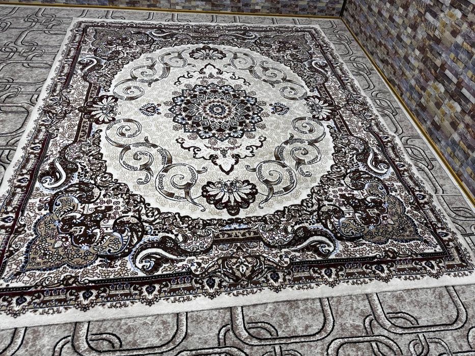 Продаётся Ковёр.