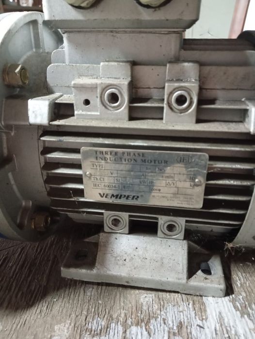 Мотор-редуктор 1.1 киловатт