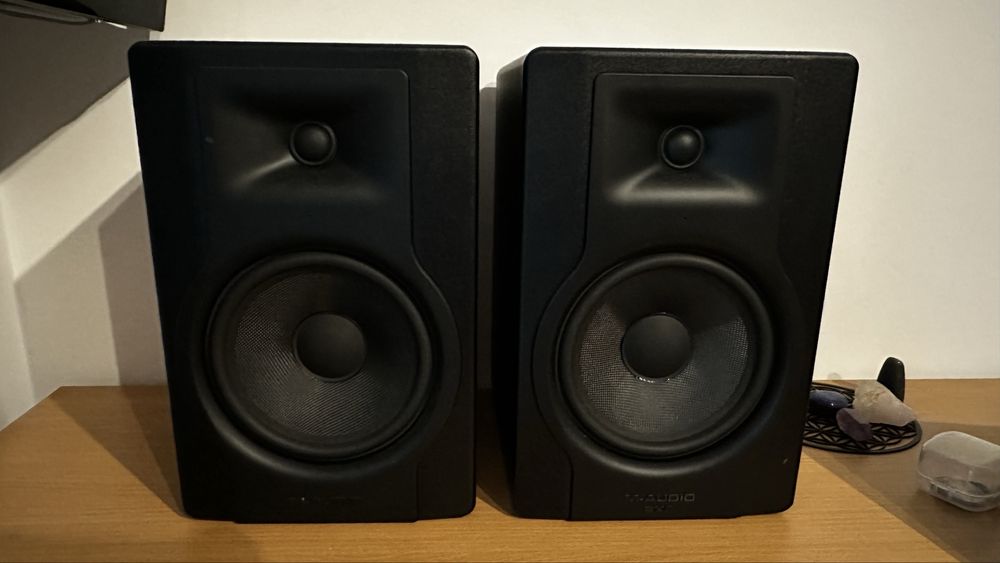 2 Boxe Active M-AUDIO BX8 D3, ca noi
