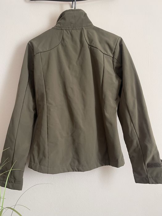 Geaca dama impermeabila marimea 36/s