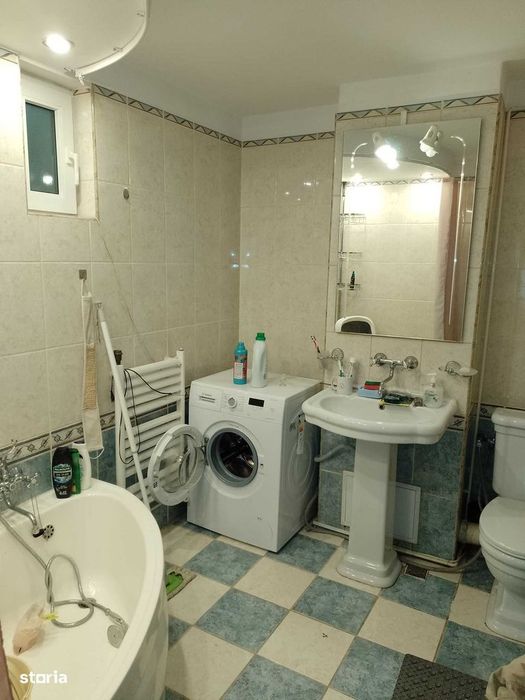Vând apartament cu 4 camere , amenajat lux , Str. Ady Endre