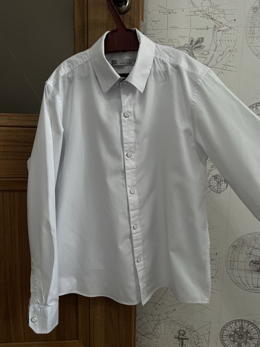 Подам школьную рубашку на мальчика