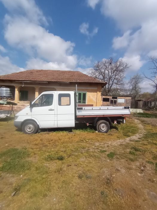 Autoutilitara Mercedes-Benz Sprinter 211