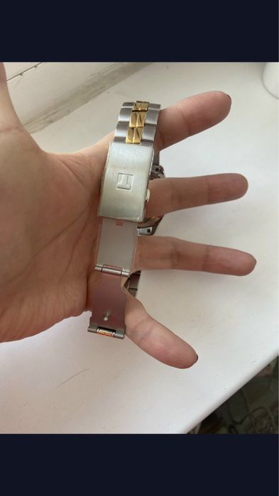 Продам часы