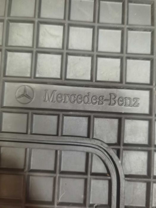 Коврики резиновые для автомобиля