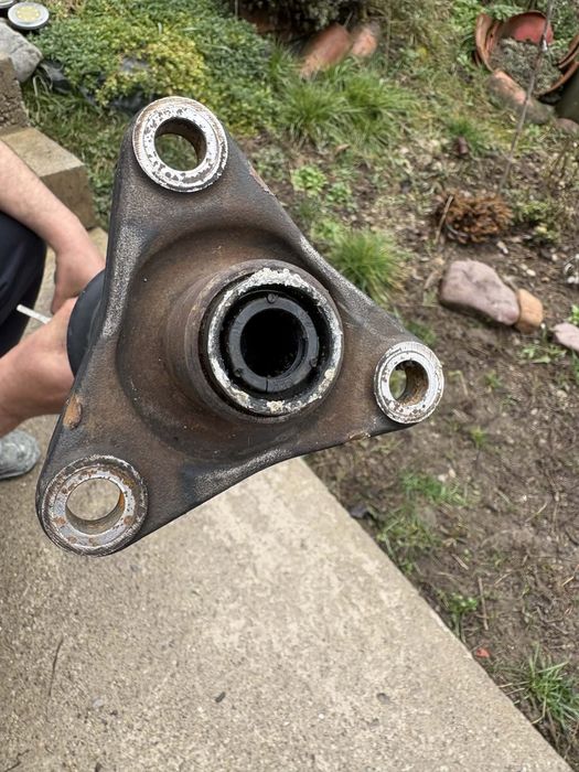 Полуоски и кардан BMW E70 M57 235