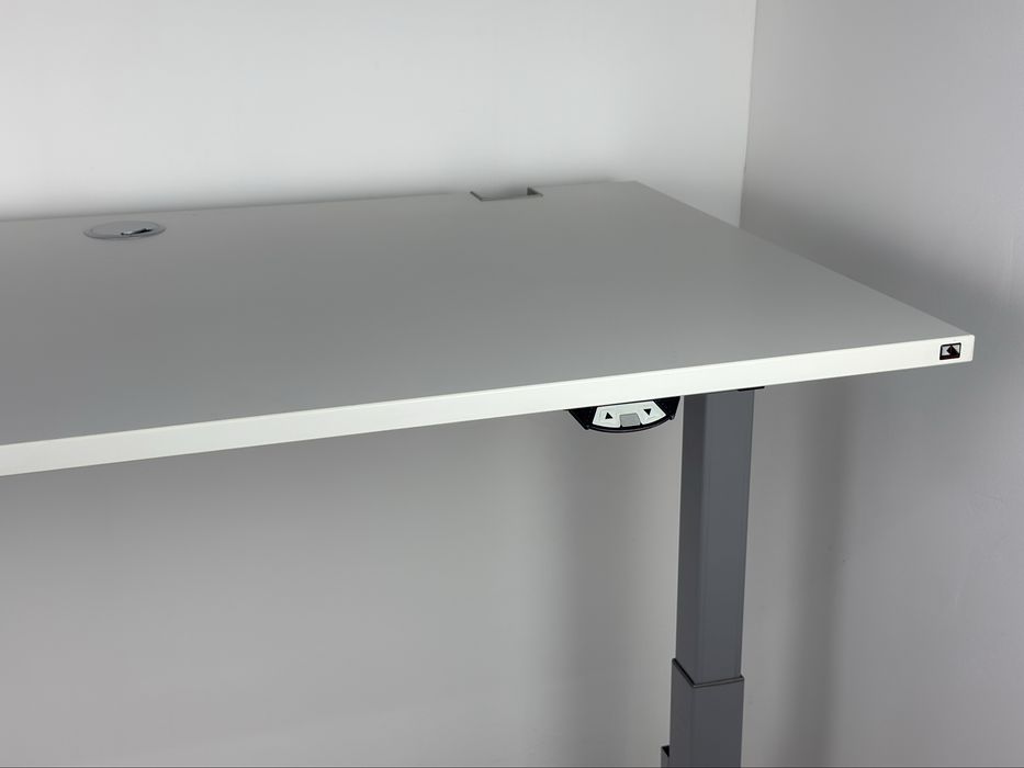 Бюро Електрическо регулируем подходяща за офис или домашен  офис;