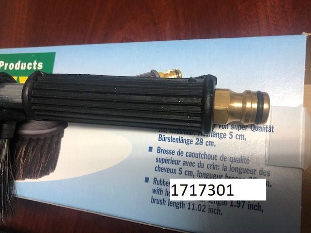 Perie spalat auto Rainy Carpoint, perie din par cal, material cauciucat, conector furtun apa, diametru perie: 15x7 cm