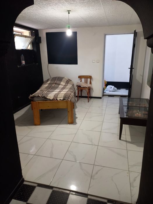 Квартира сутерен