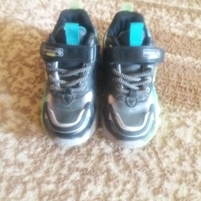 Детские крассовка почти как  новый